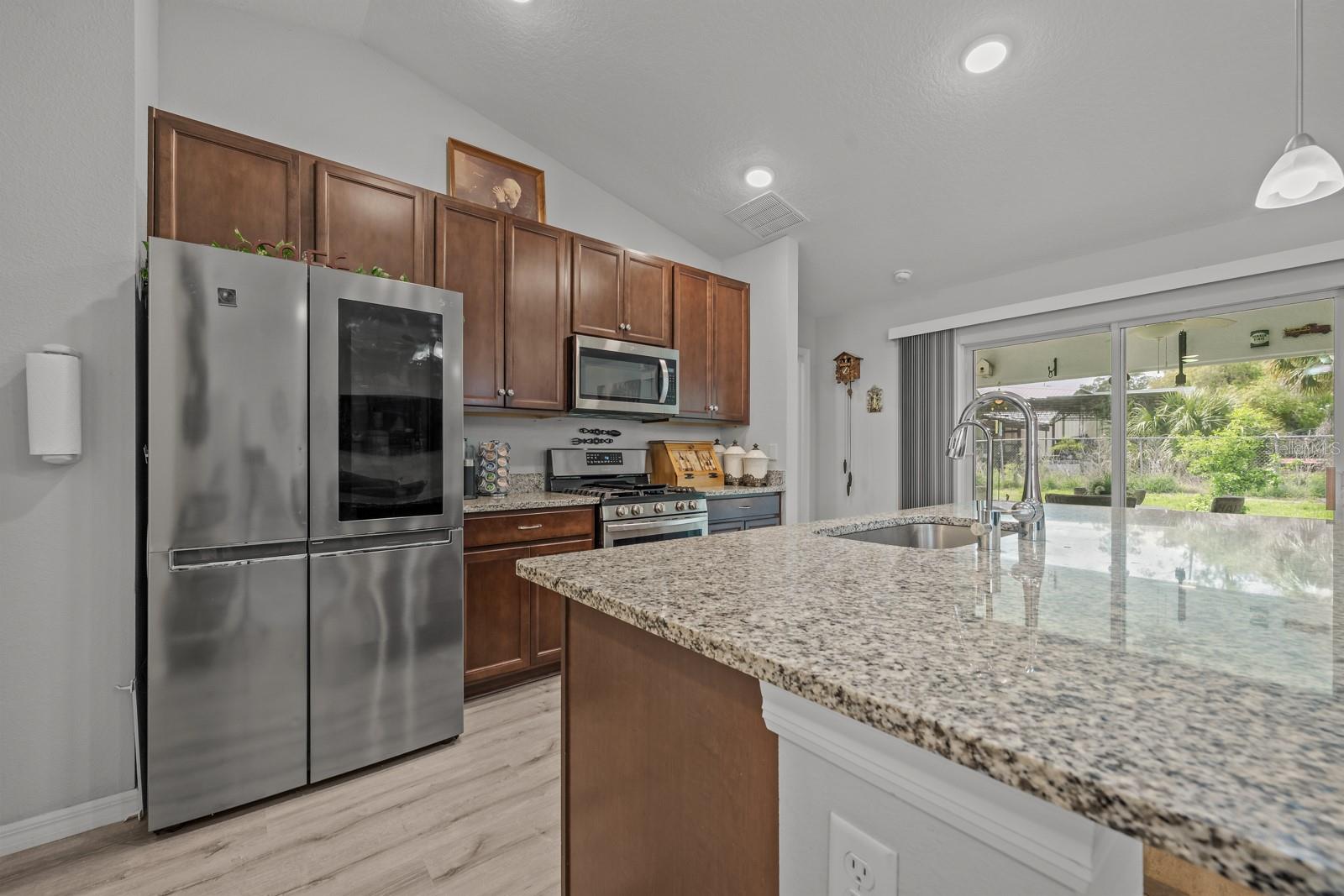 PINE LAKES - Residential