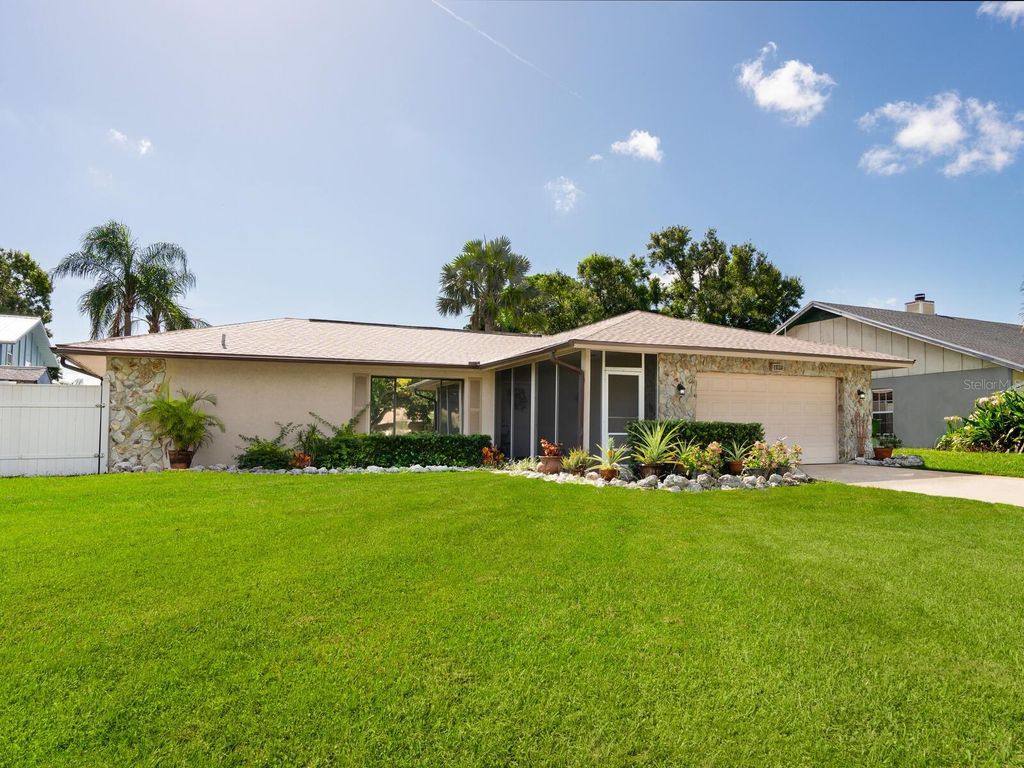Photo of 2109 39th Street W, Bradenton, FL 34205 (MLS # A4659183)