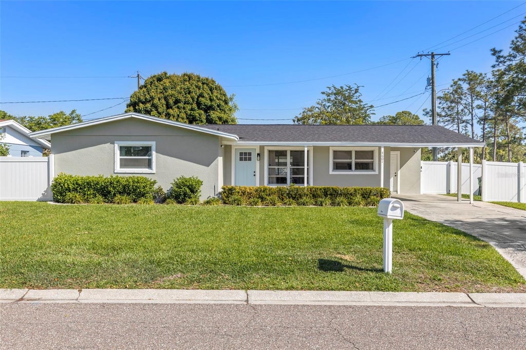 Photo of 4601 W Villa Rosa Street, Tampa, FL 33611 (MLS # TB8518673)