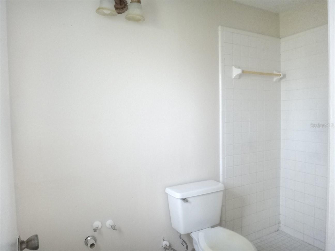ISLAND COVE VILLAS PH 02 - Residential