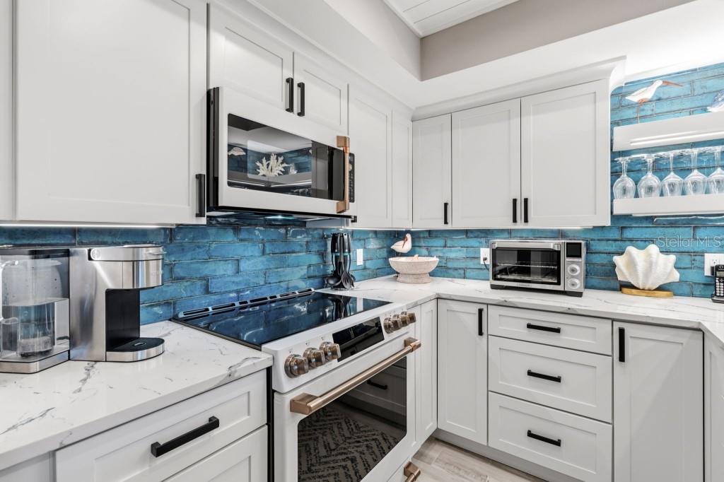 SEAPLACE I - Residential