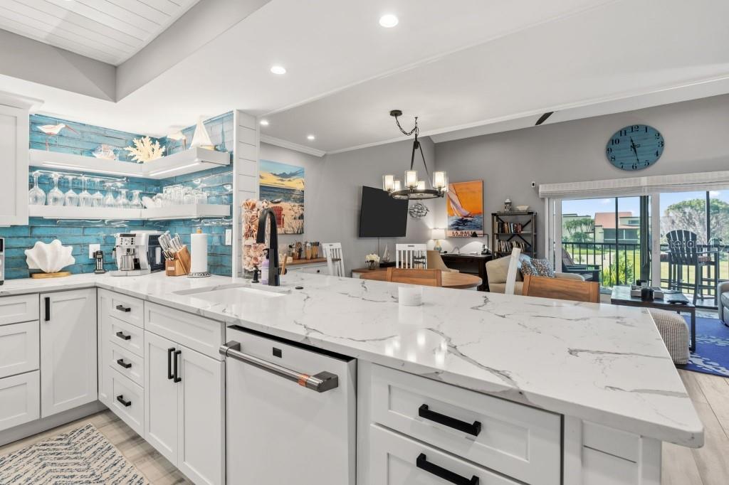 SEAPLACE I - Residential