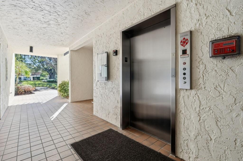 SEAPLACE I - Residential