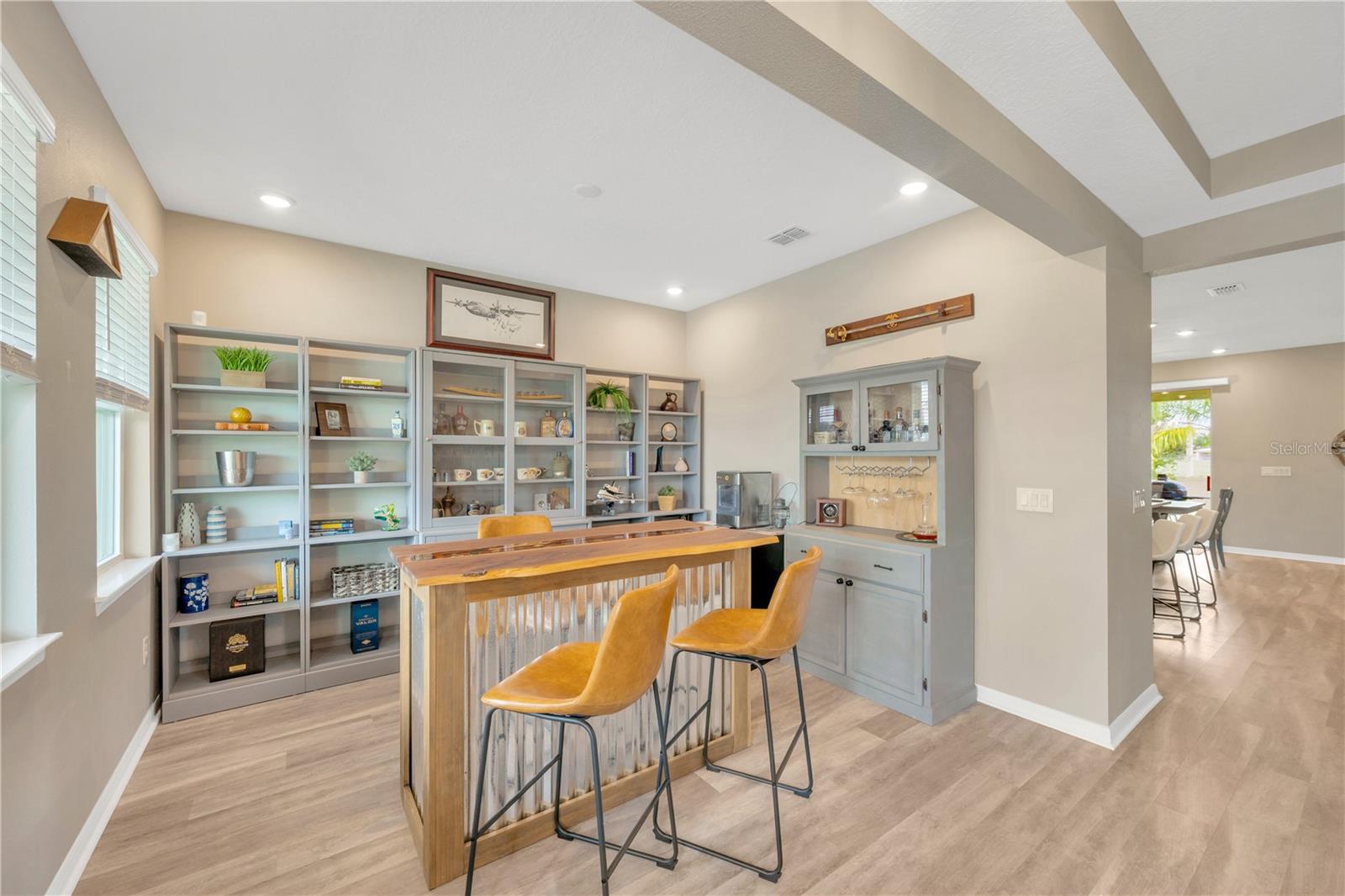 10814 WHITLAND GROVE DRIVE