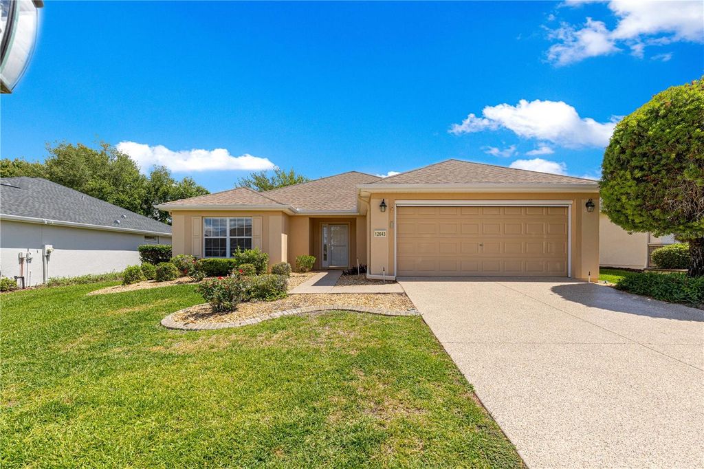 Photo of 12643 SE 97th Terrace Road, Summerfield, FL 34491 (MLS # OM722681)