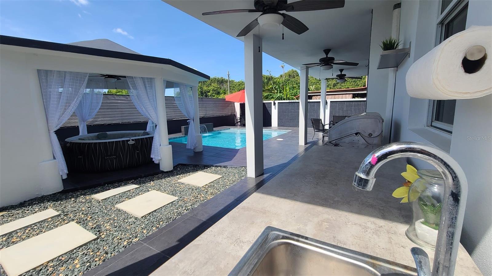 LOS MONTED DE DORADO - Residential