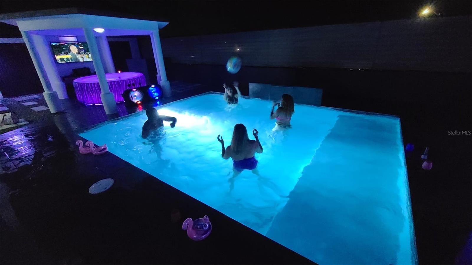 LOS MONTED DE DORADO - Residential