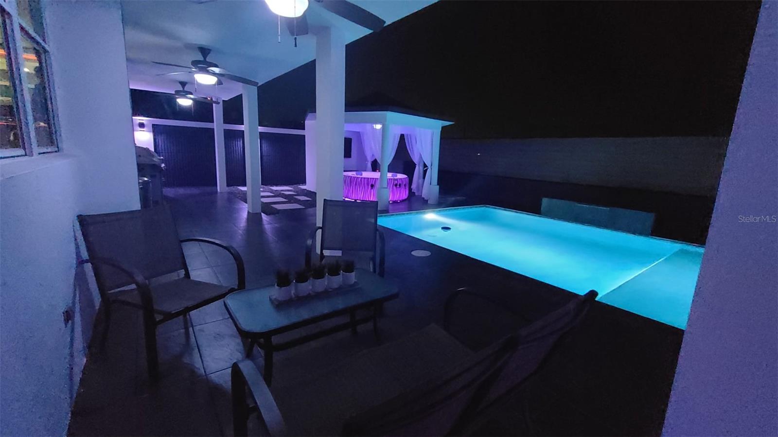 LOS MONTED DE DORADO - Residential