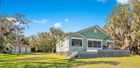 A home in OSTEEN