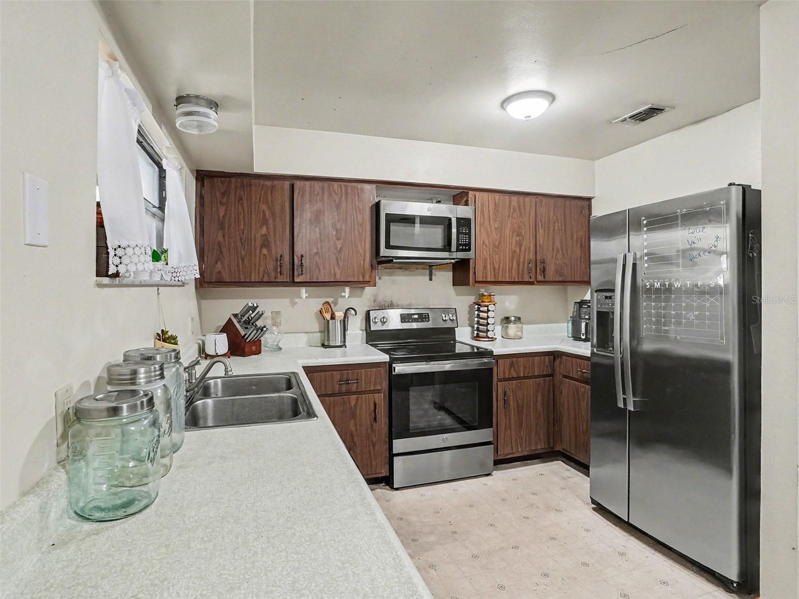 OAK GROVE EAST - Residential