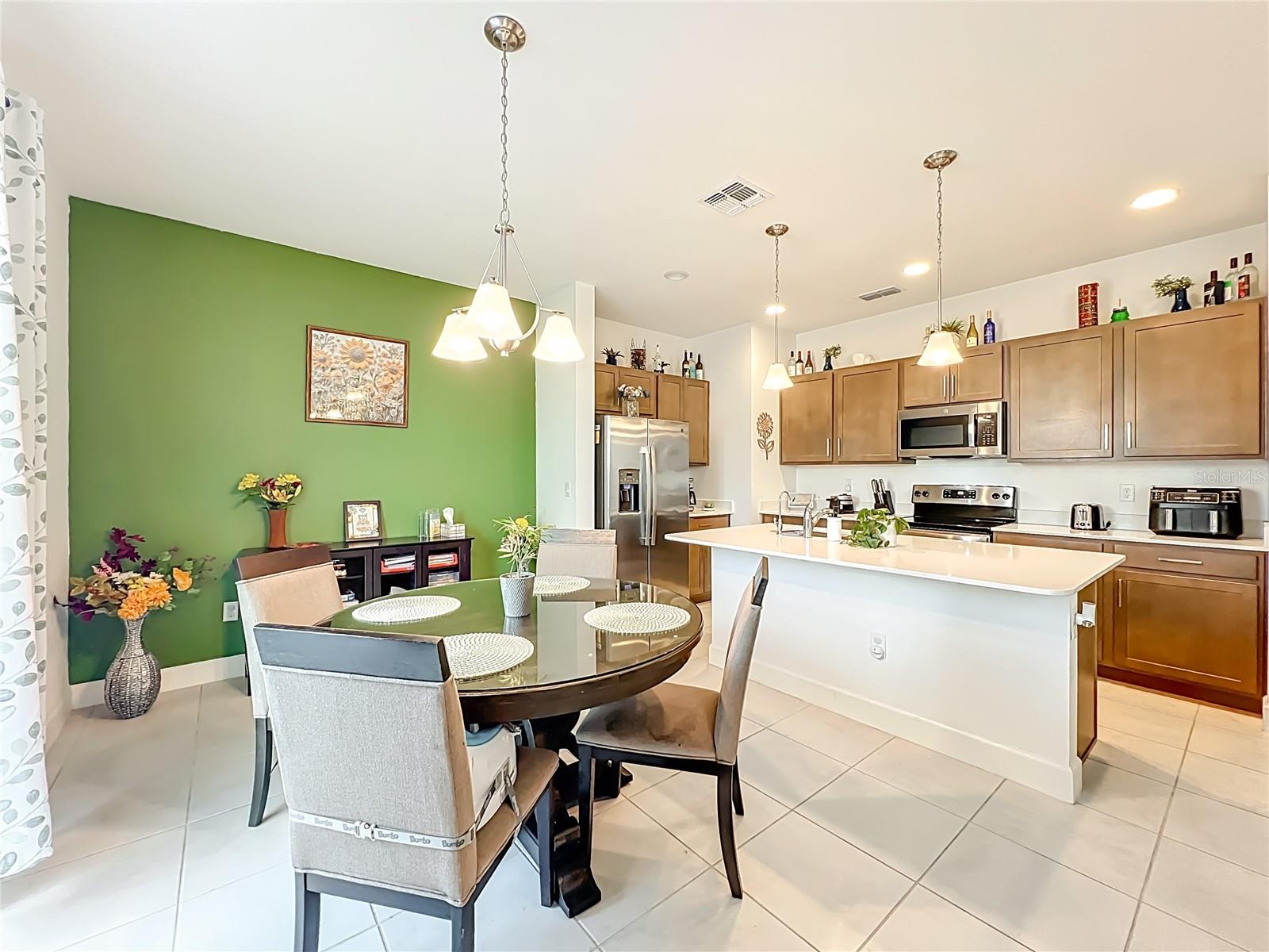 TOWNHOMES AT RIVERS EDGE - Residential