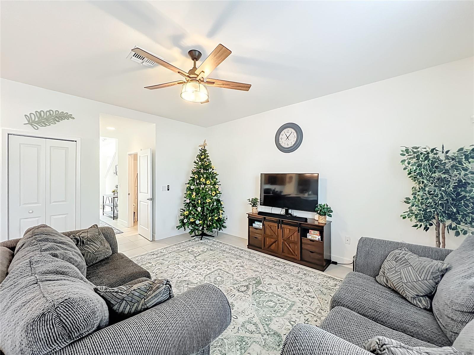 TOWNHOMES AT RIVERS EDGE - Residential