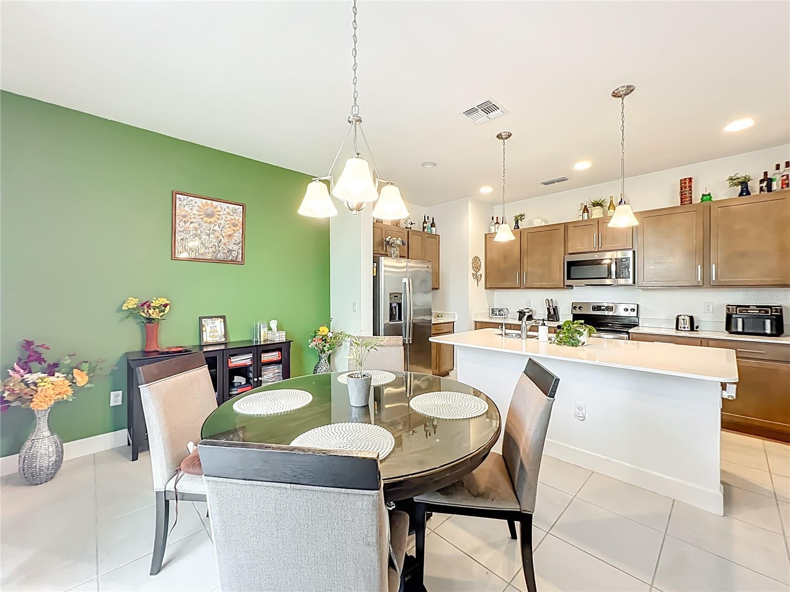 TOWNHOMES AT RIVERS EDGE - Residential