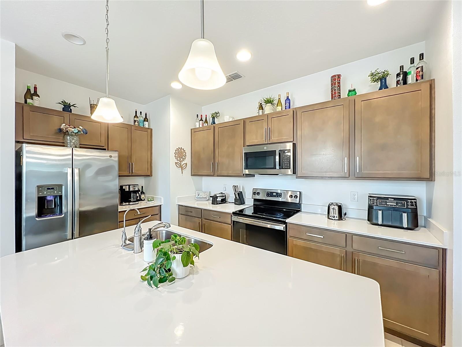 TOWNHOMES AT RIVERS EDGE - Residential