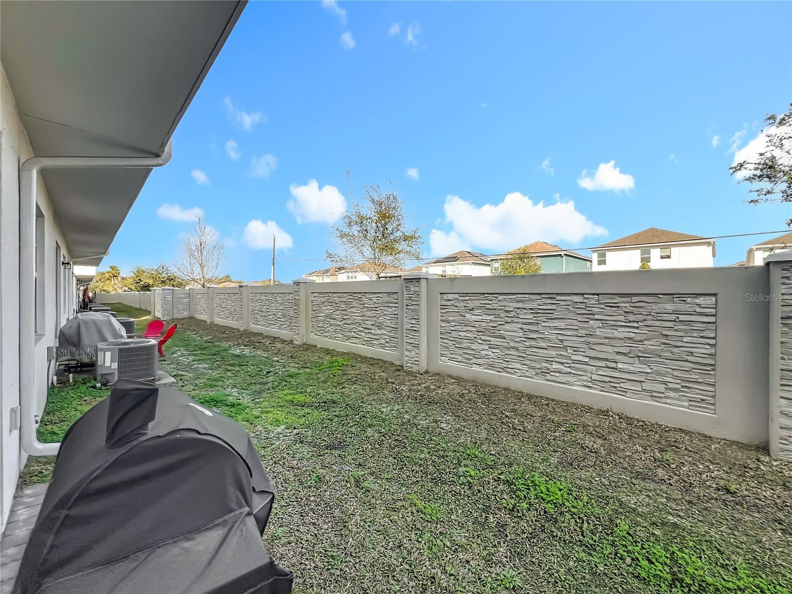 TOWNHOMES AT RIVERS EDGE - Residential