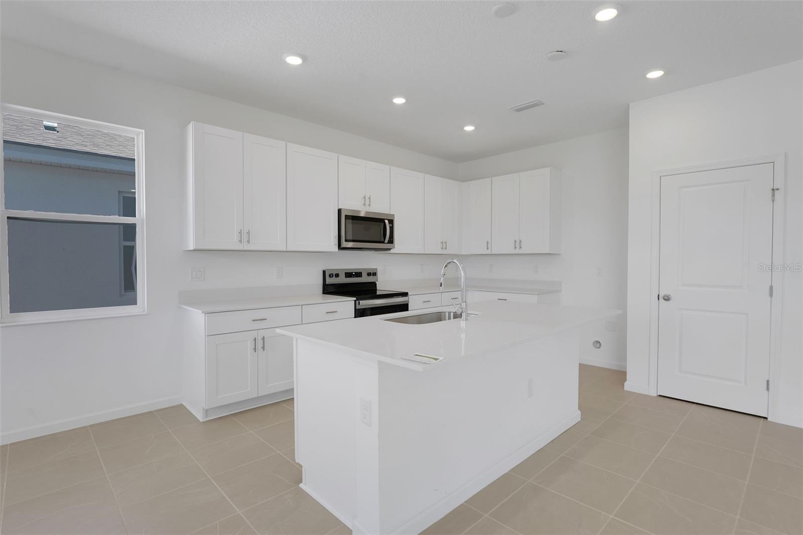 WILLOWBROOK - Residential