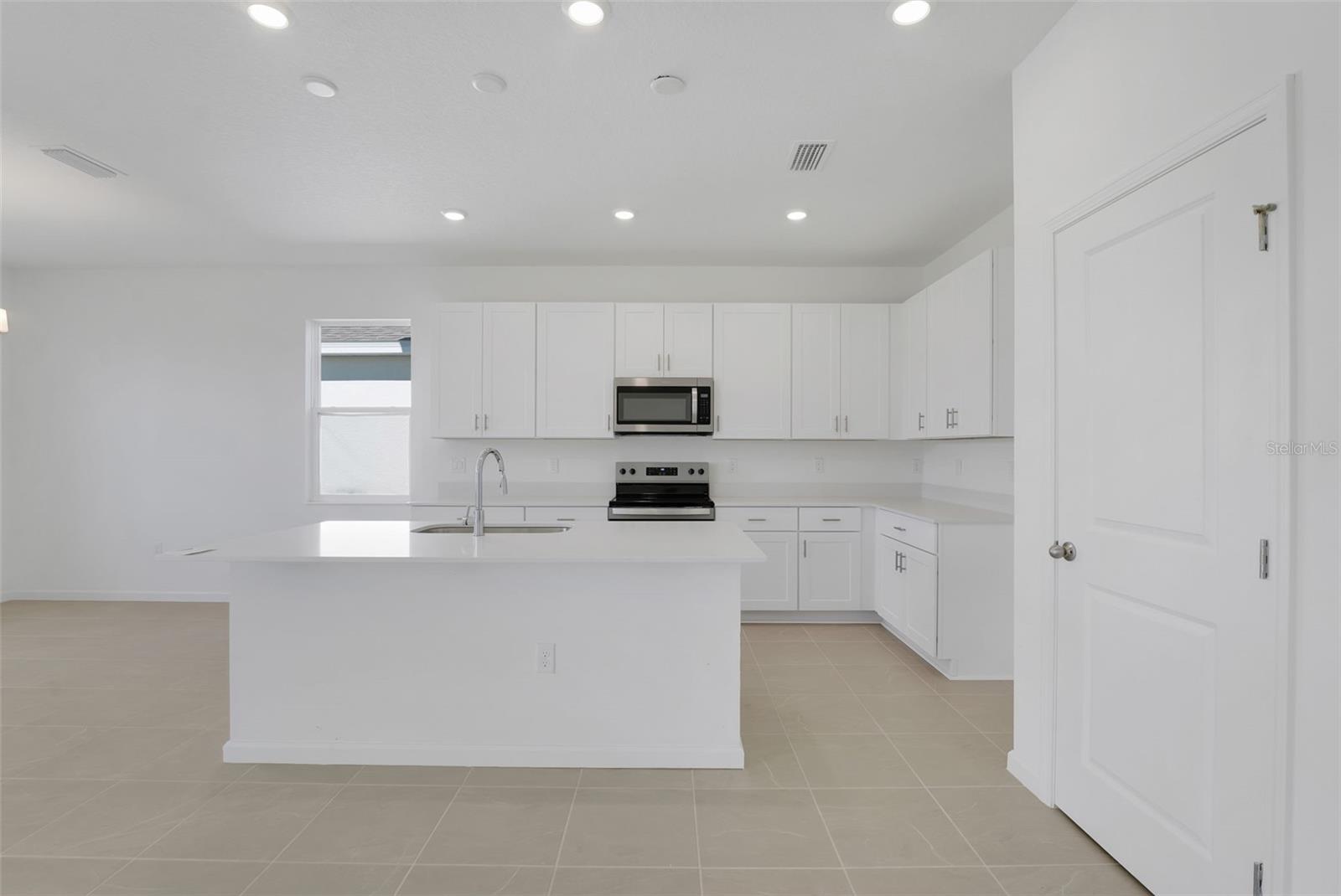 WILLOWBROOK - Residential