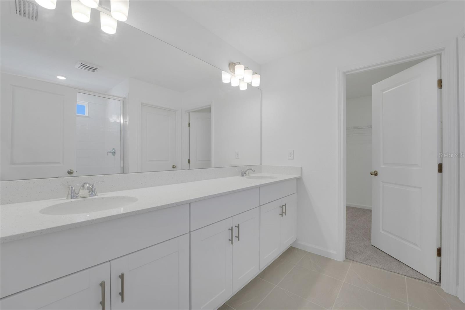 WILLOWBROOK - Residential