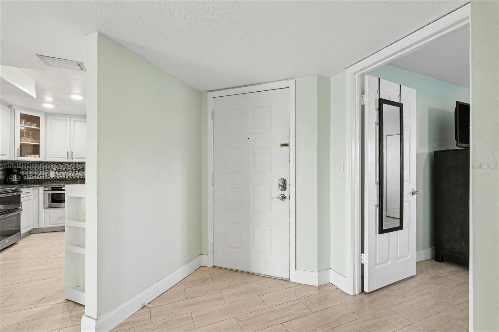 ROCK POINTE CONDO PH III - Residential