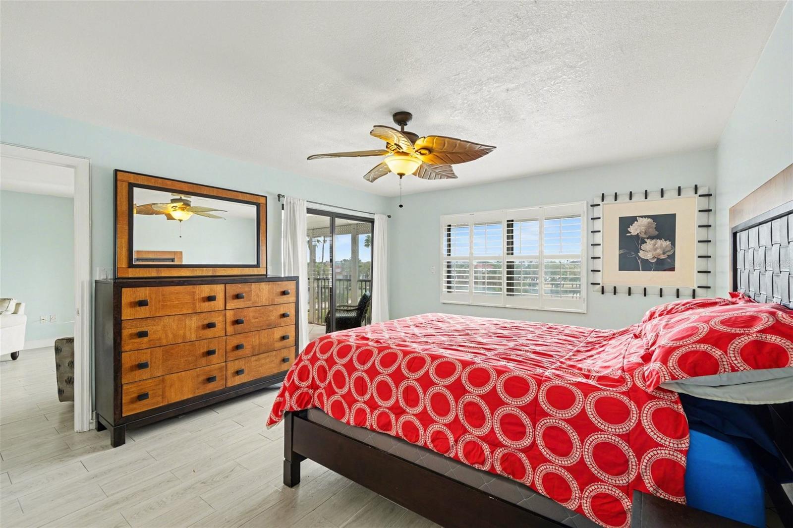 ROCK POINTE CONDO PH III - Residential