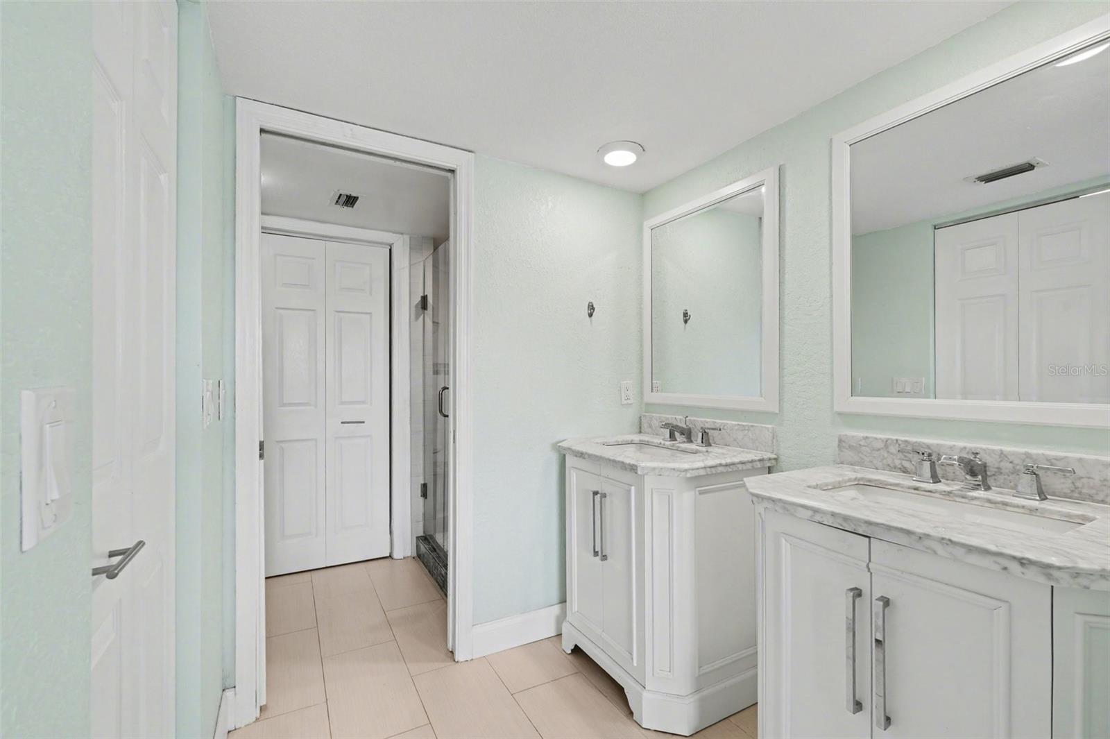 ROCK POINTE CONDO PH III - Residential