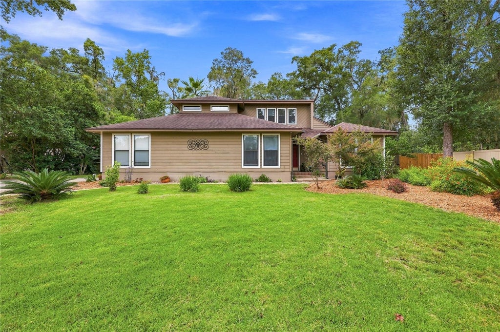 Photo of 5207 NW 65th Lane, Gainesville, FL 32653 (MLS # GC542921)