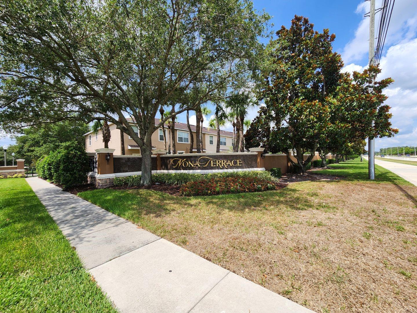 9114 SAVANNAH GROVE LANE
