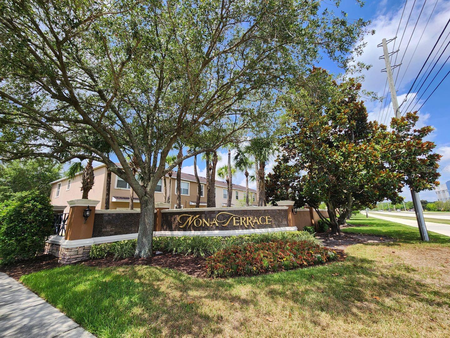 9114 SAVANNAH GROVE LANE