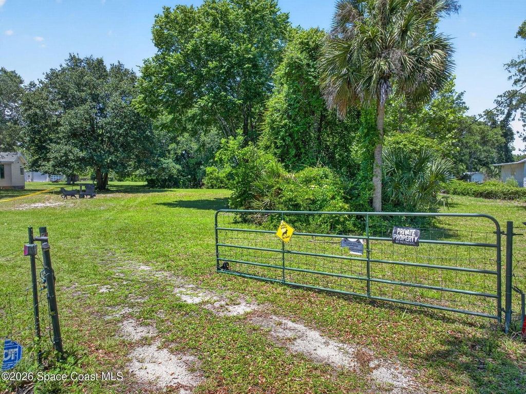 Photo of 6700 Us Highway 1, Mims, FL 32754 (MLS # O6409297)