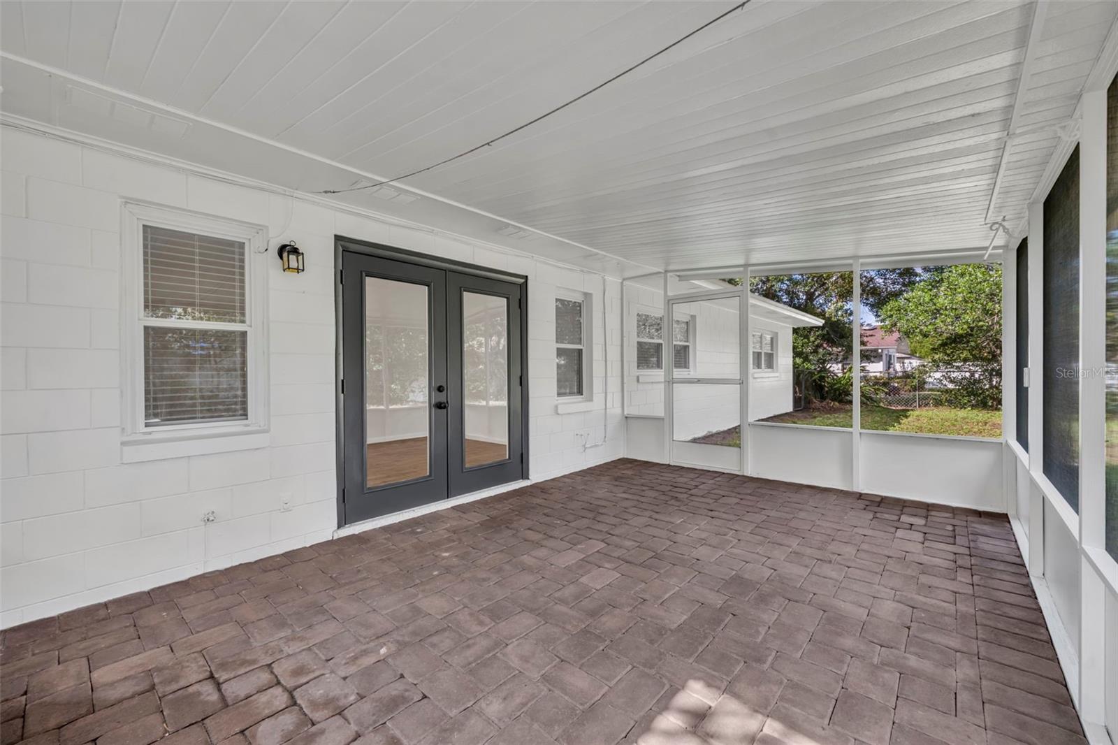 GREENFIELD MANOR - Residential