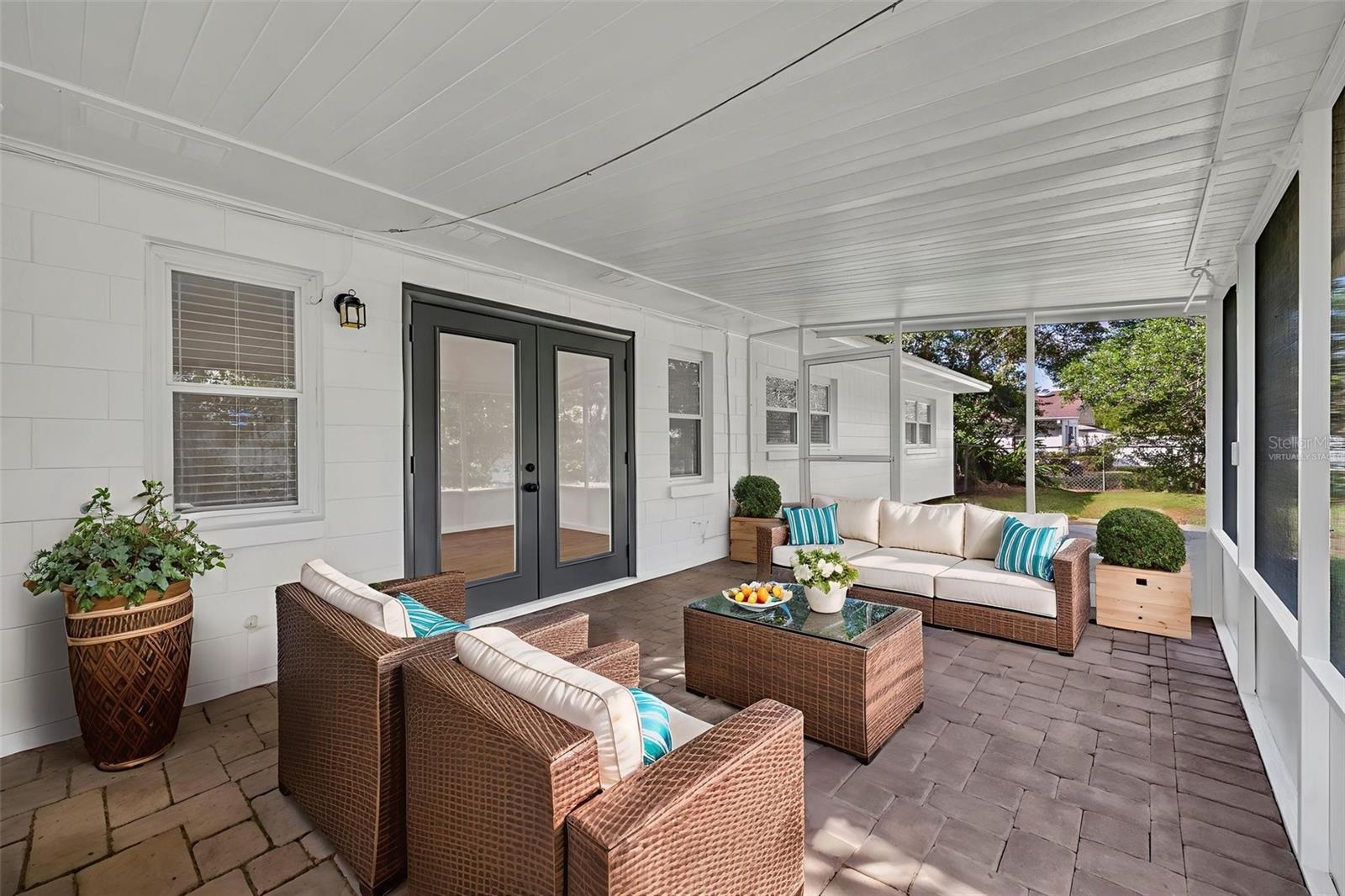 GREENFIELD MANOR - Residential