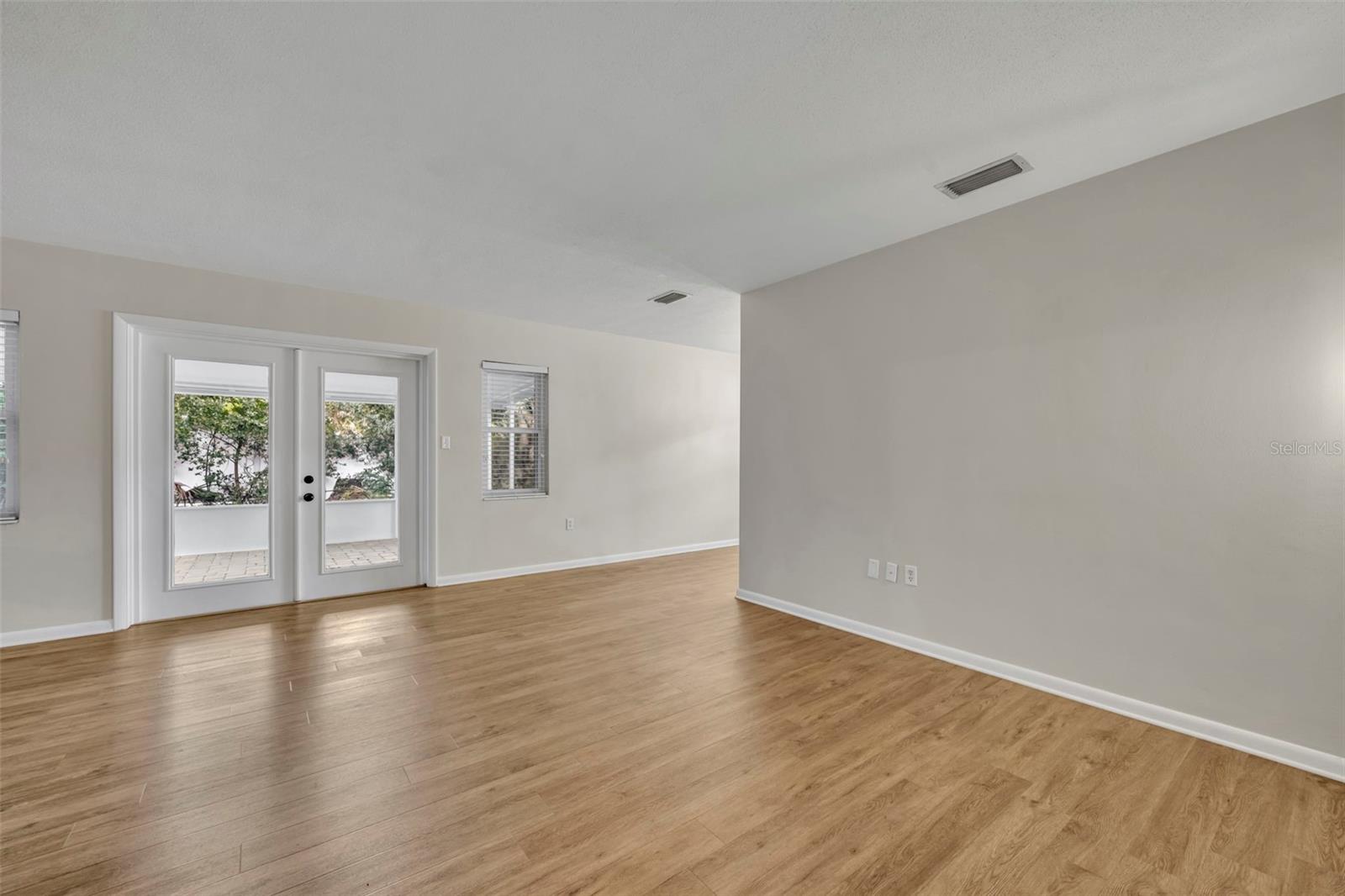 GREENFIELD MANOR - Residential