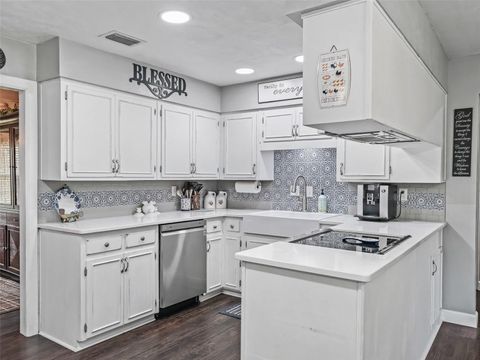 Tiny photo for 18370 NW 20th Avenue, Citra, FL 32113 (MLS # OM701452)