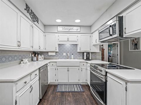 Tiny photo for 18370 NW 20th Avenue, Citra, FL 32113 (MLS # OM701452)
