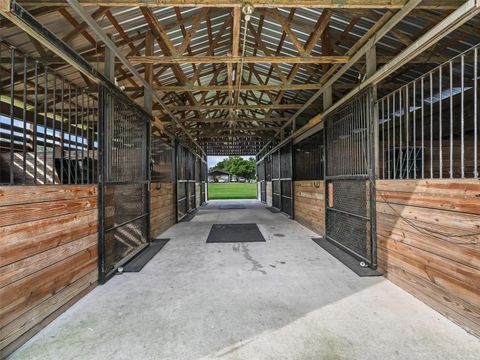Tiny photo for 18370 NW 20th Avenue, Citra, FL 32113 (MLS # OM701452)