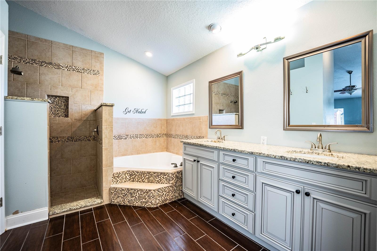 POLEY CREEK - Residential