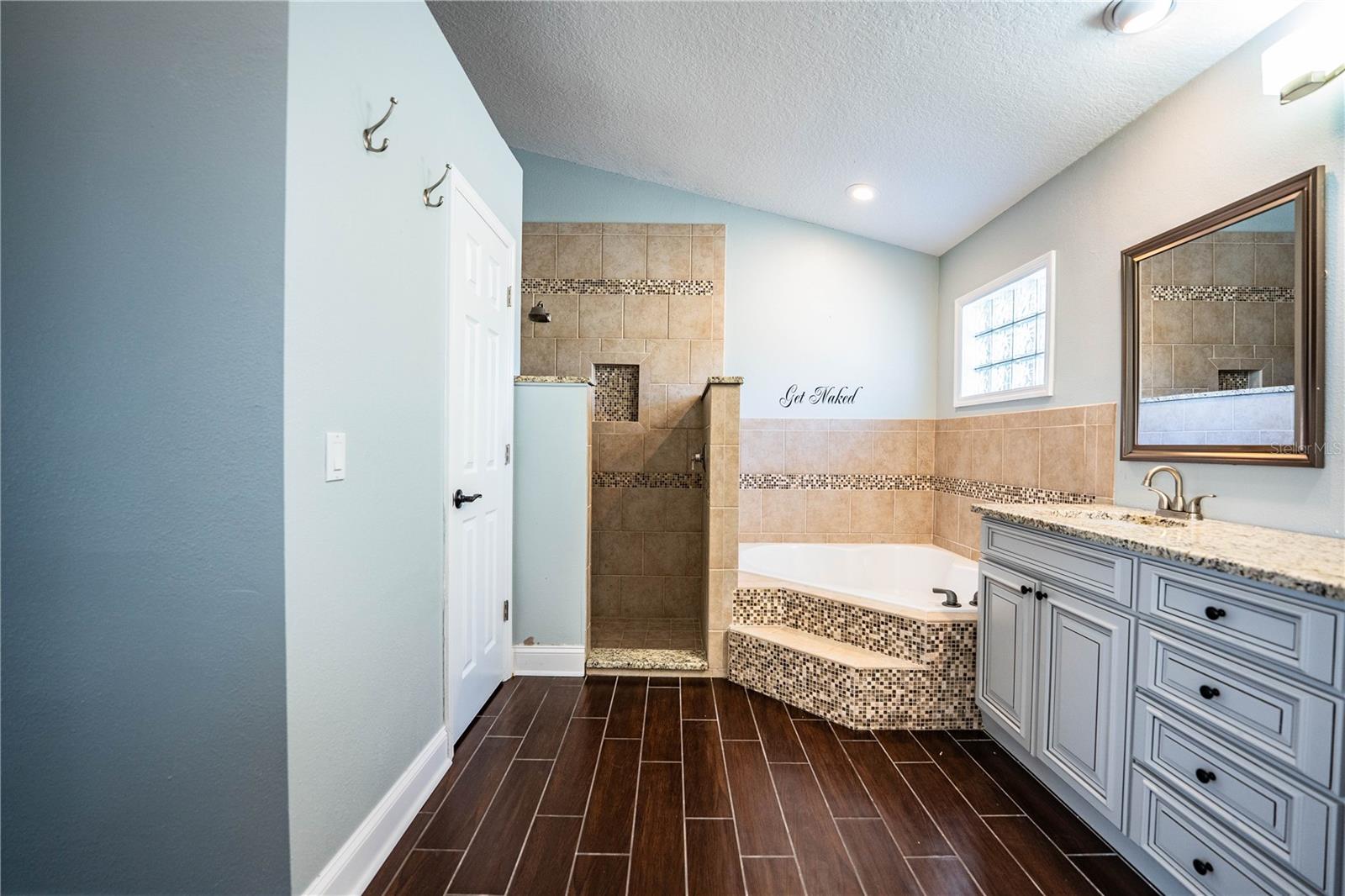 POLEY CREEK - Residential