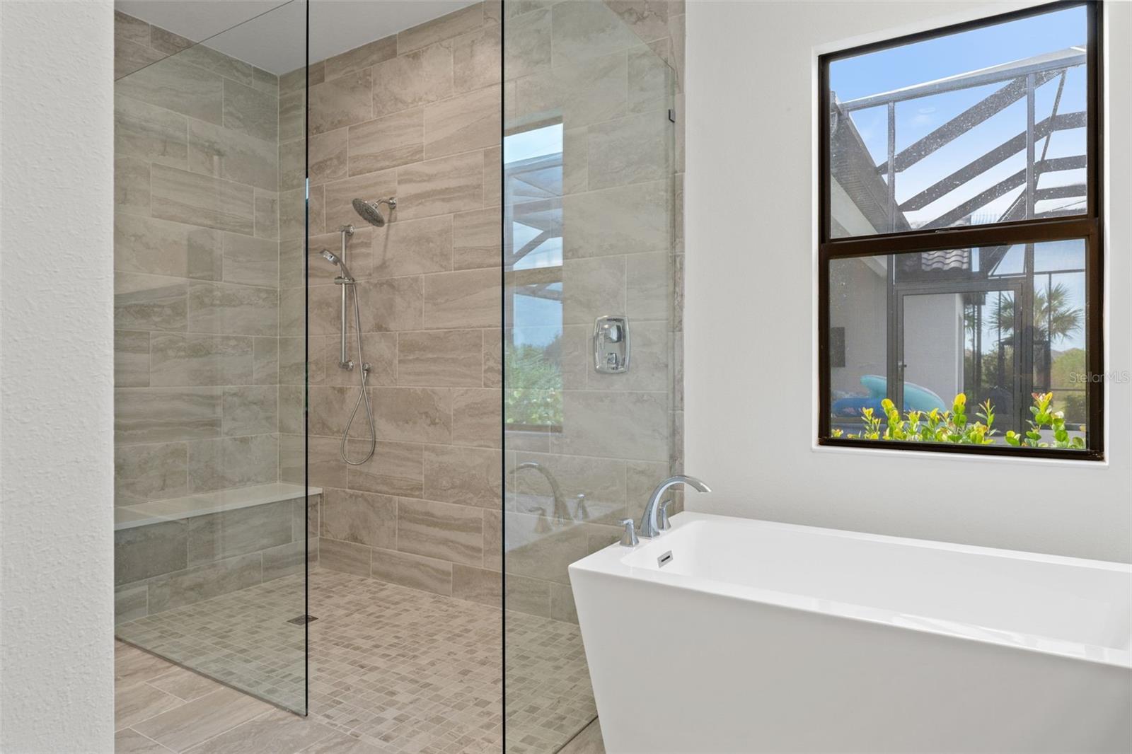 ARIA PHASE III - Residential