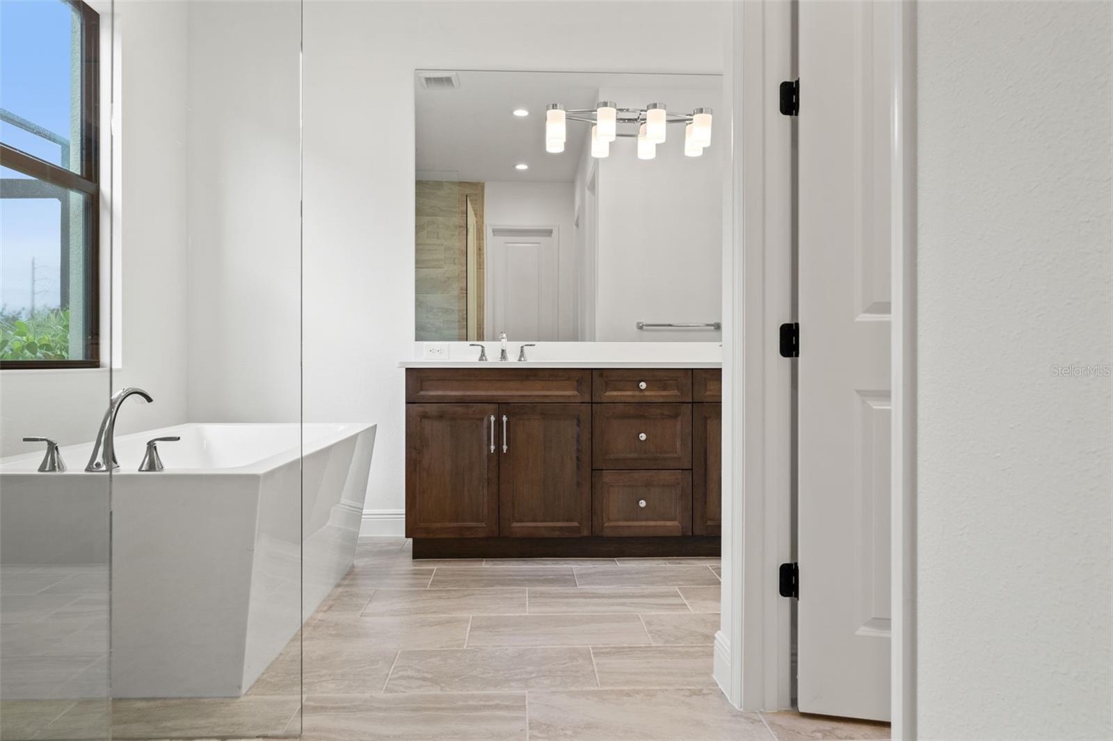 ARIA PHASE III - Residential