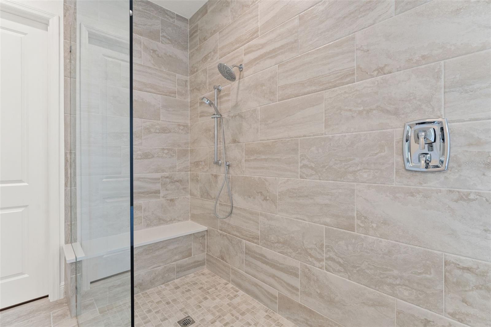 ARIA PHASE III - Residential