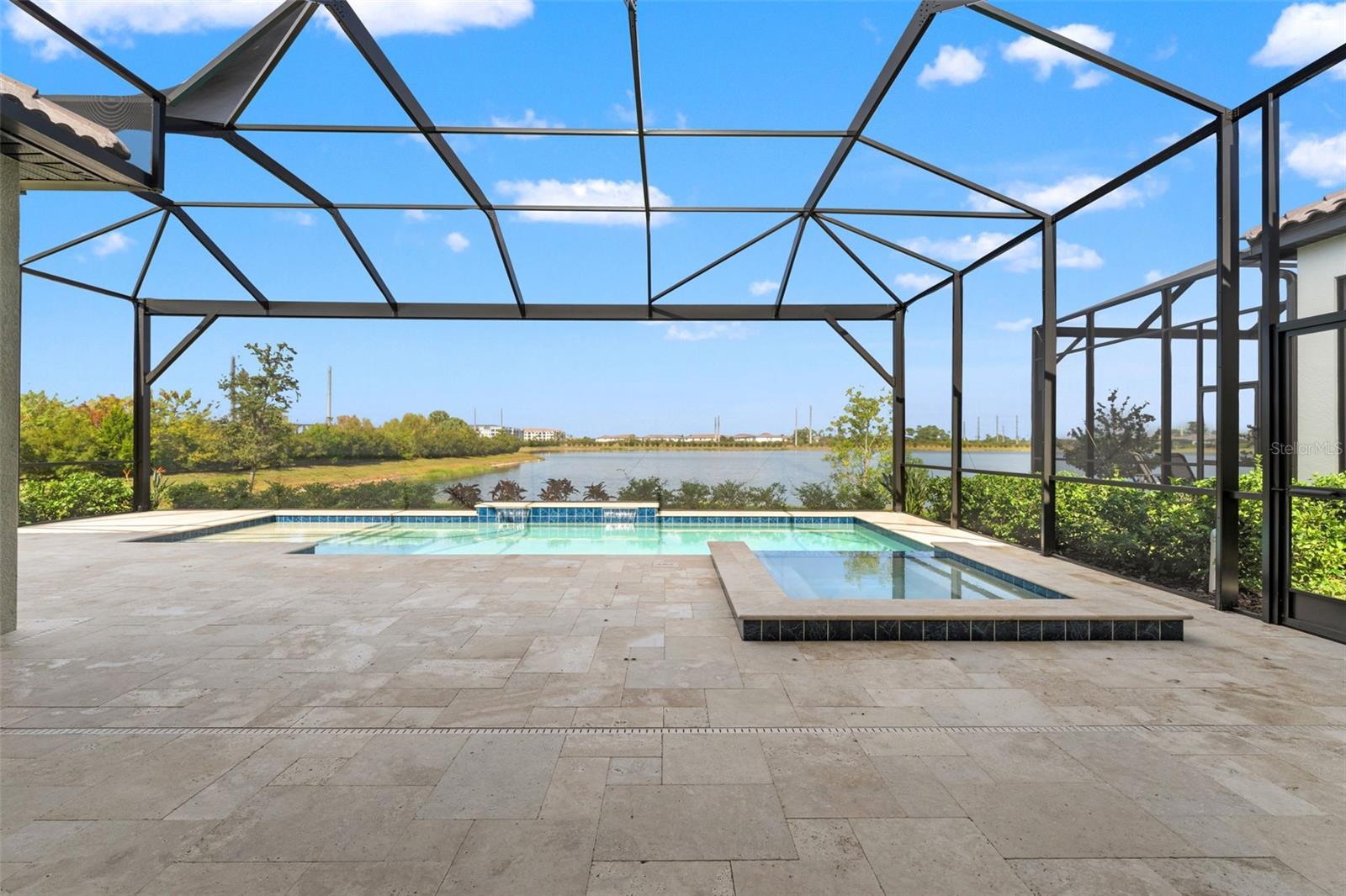 ARIA PHASE III - Residential