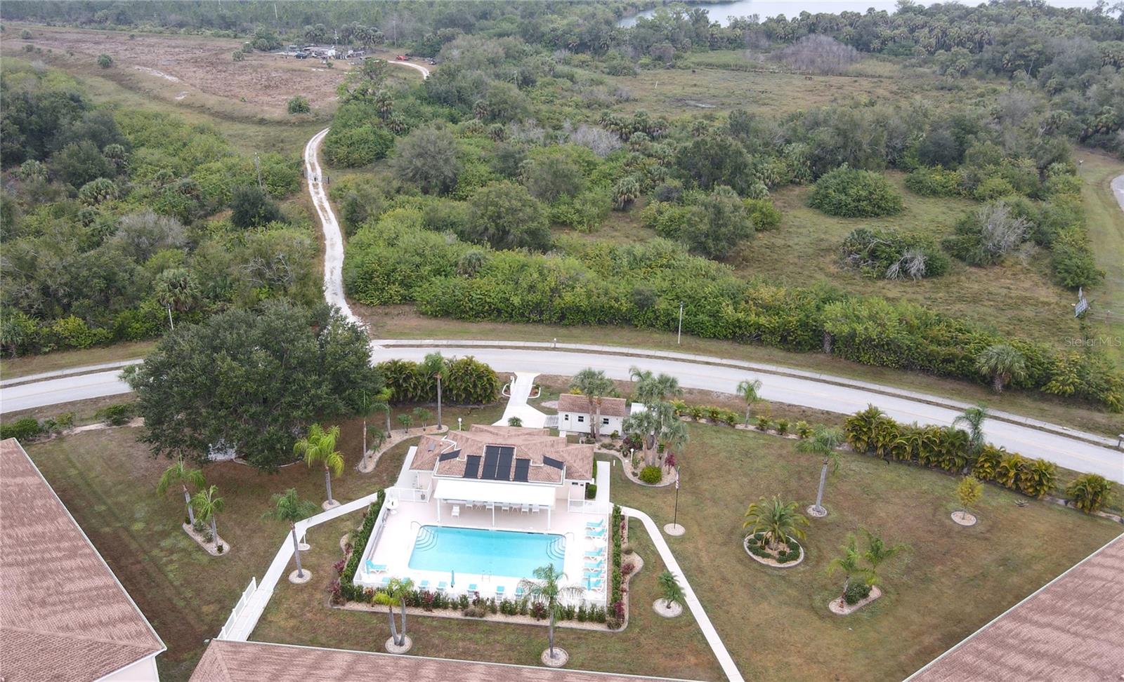 NORTH SHORE/KINGSWAY CONDOM - Residential