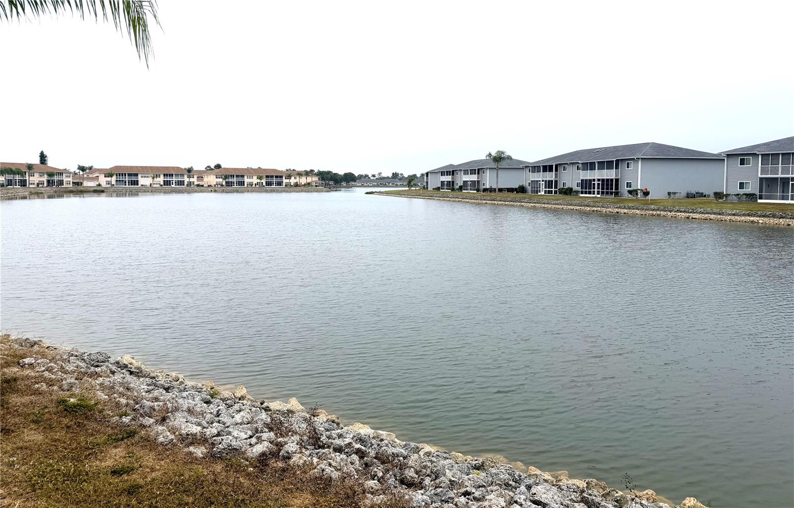 NORTH SHORE/KINGSWAY CONDOM - Residential