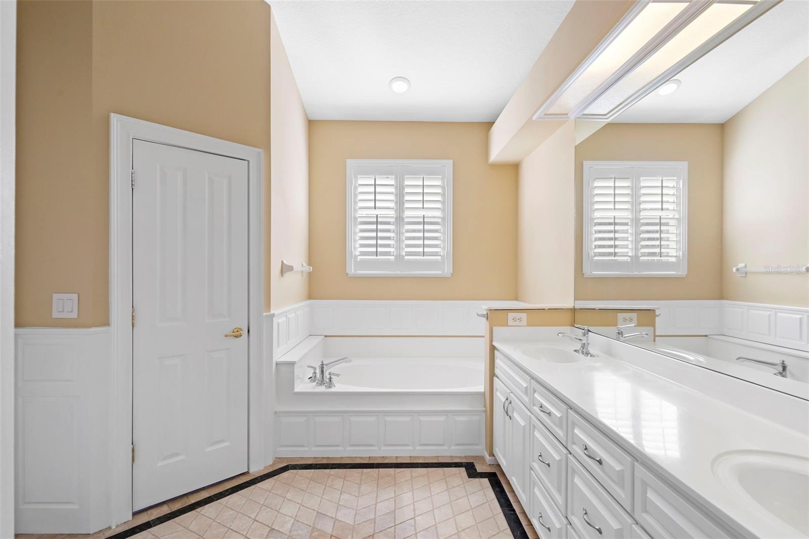 BENTLEY GREEN UNIT 1 - Residential