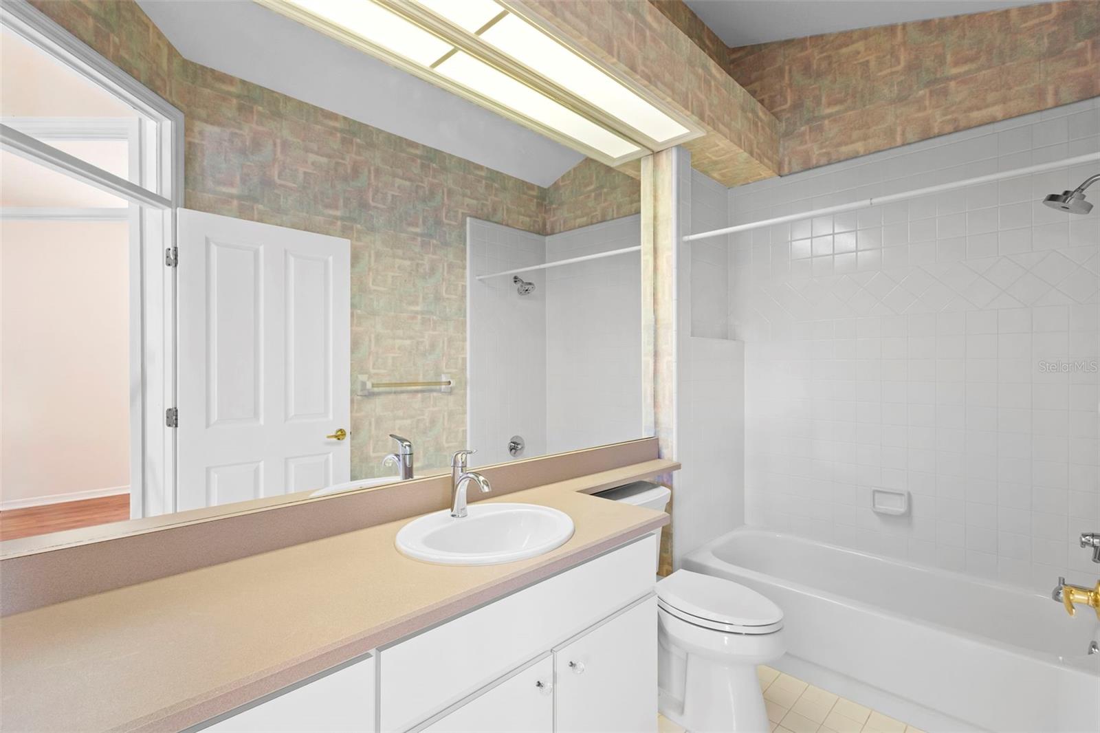 BENTLEY GREEN UNIT 1 - Residential