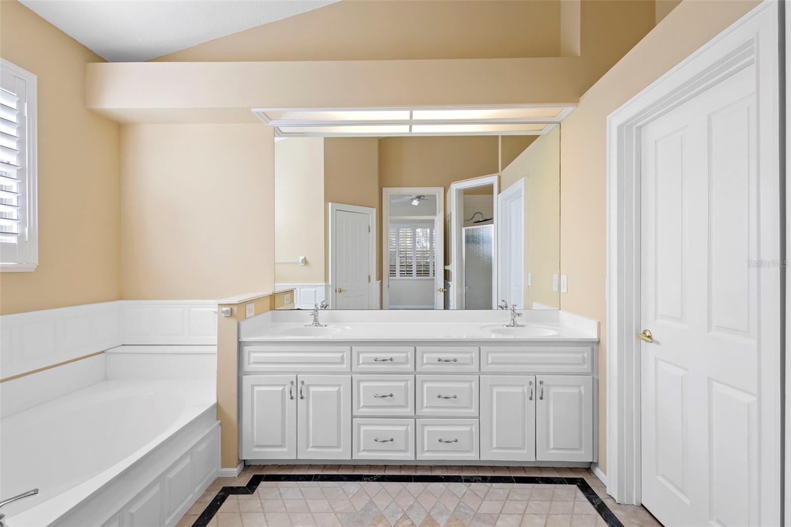 BENTLEY GREEN UNIT 1 - Residential