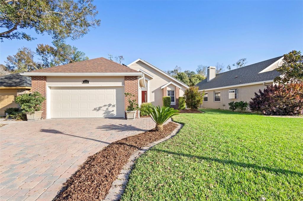 Photo of 839 Bentley Green Circle, Winter Springs, FL 32708 (MLS # O6369518)