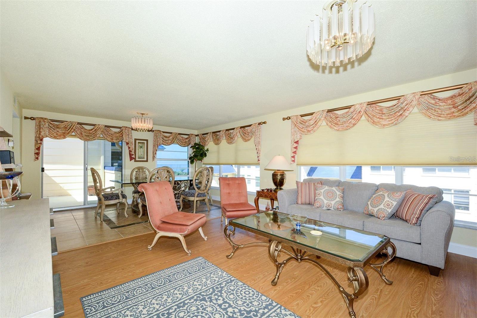 3804 GULF OF MEXICO DRIVE B-402