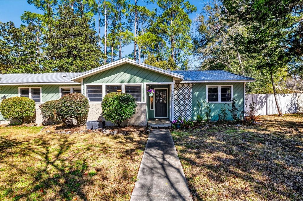 Photo of 7808 SW 53rd Place, Gainesville, FL 32608 (MLS # GC537701)