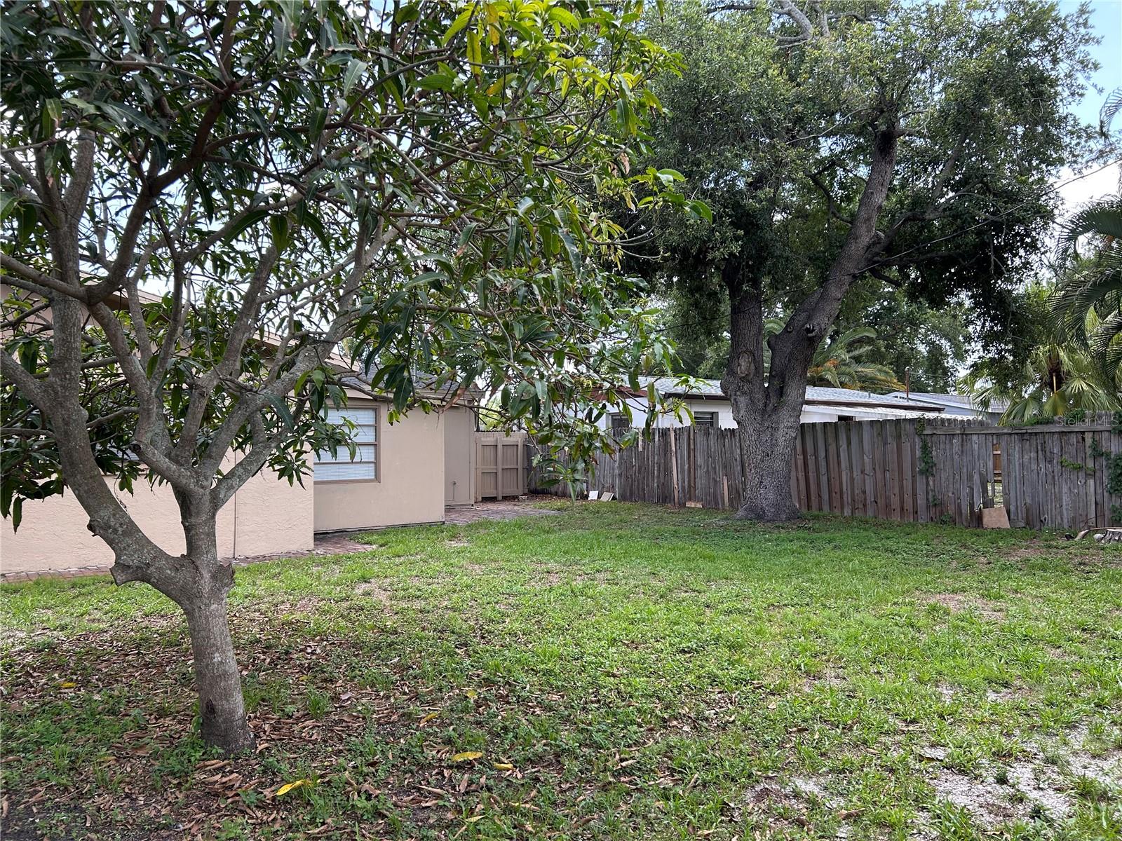 FAIRLAWN PARK UNITS 4 & 5 - Residential